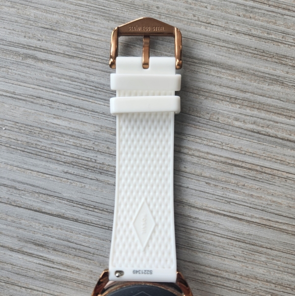 Gen5 Fossil Smartwatch - Picture 6 of 10